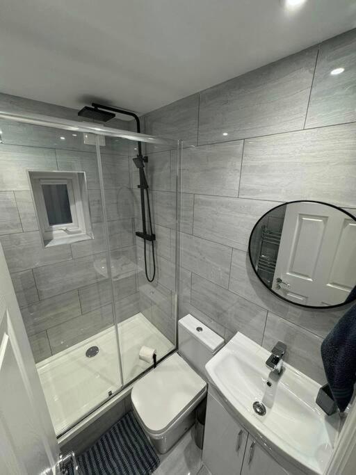 Modern 5 Bed Near Excel -Big Ben Villa London Exterior photo